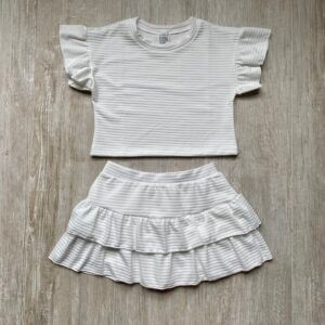 CONJUNTO INFANTIL SAIA SHORT E CROPPED ANARRUGA BRANCO